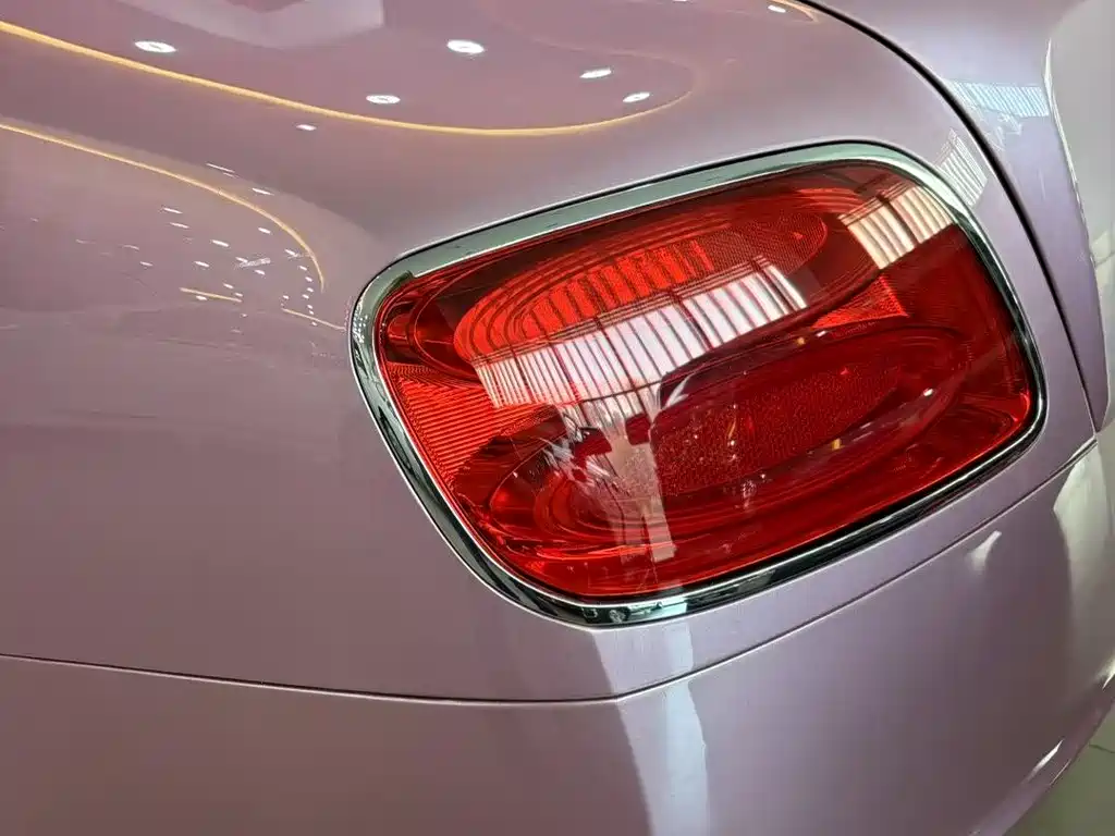 Bentley Continental 2014 — фото 16