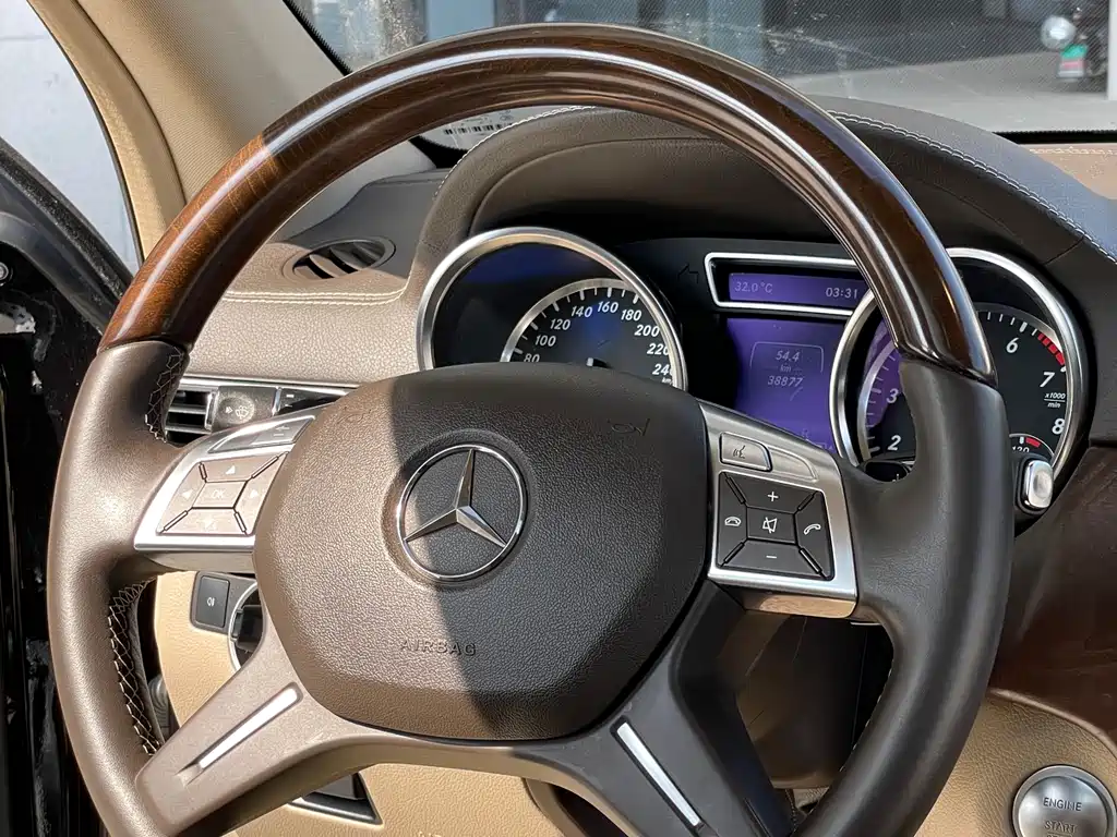 Mercedes-Benz GL-Class 2013 — фото 11