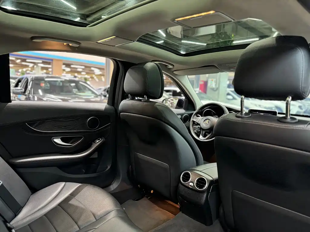 Mercedes-Benz C-Class 2015 — фото 27
