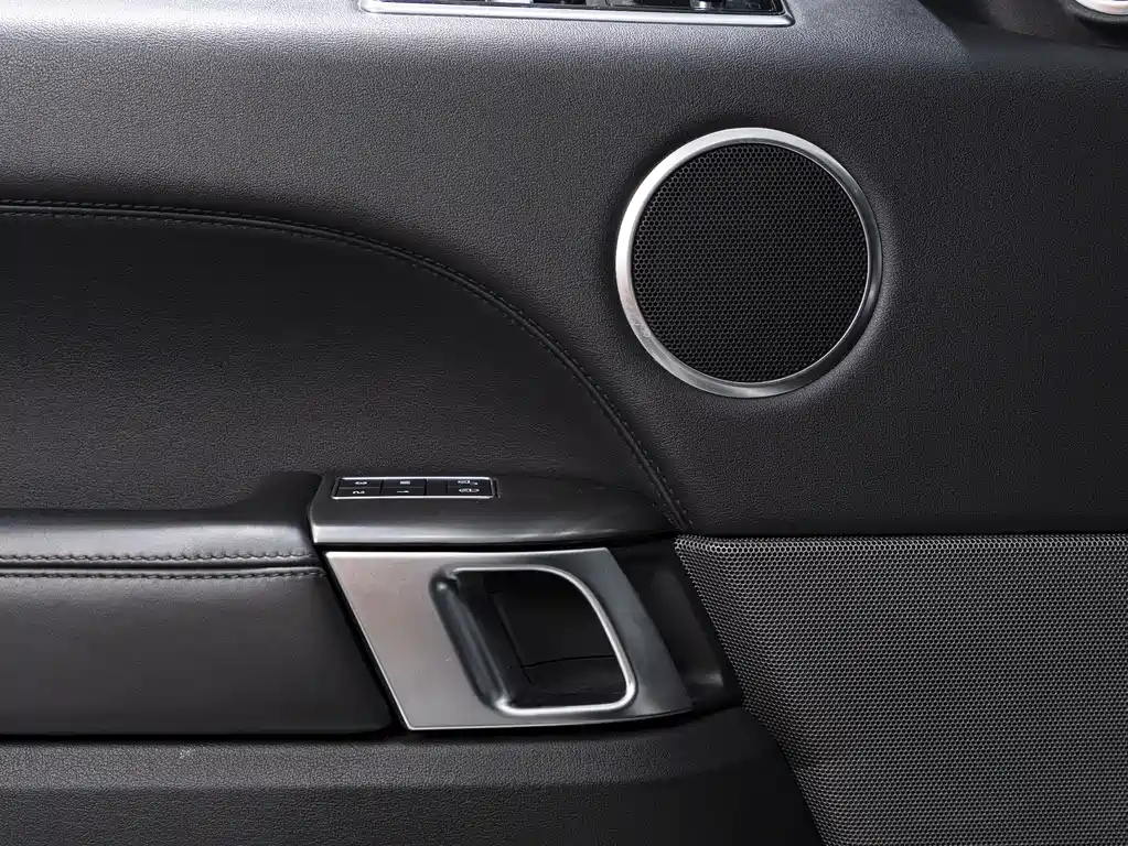 Land Rover Sport 2020 — фото 7