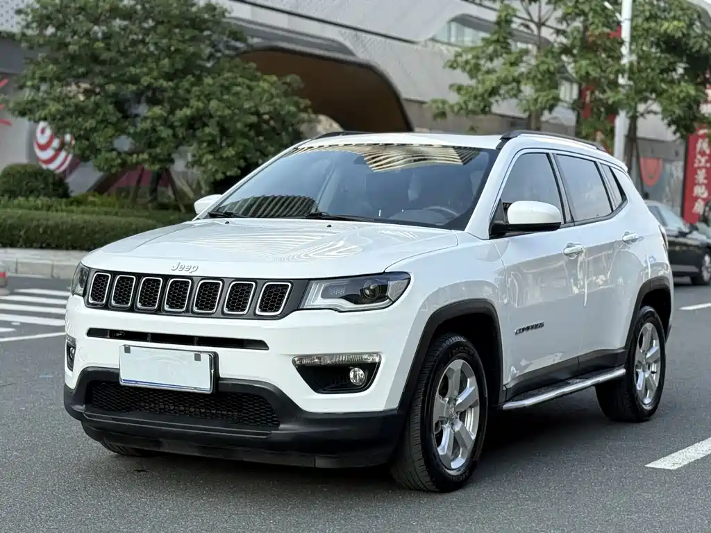 Jeep Compass 2021 — фото 1