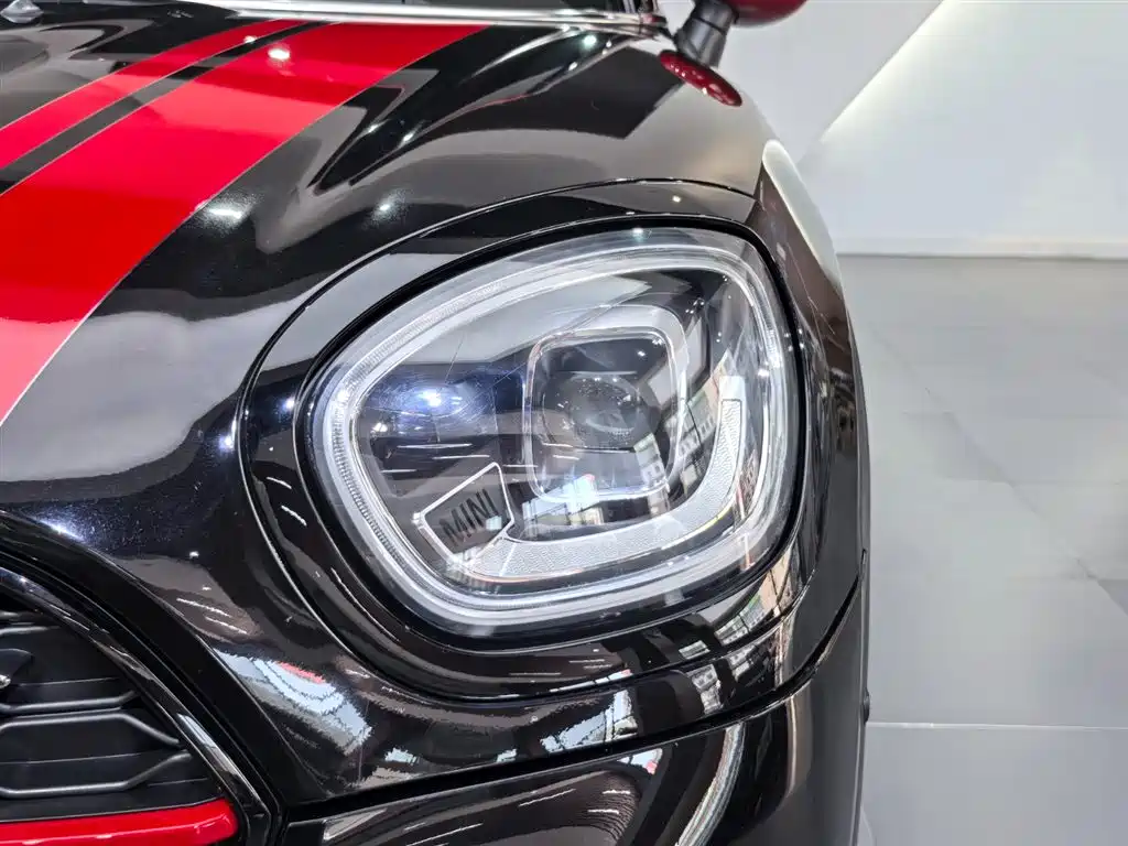 MINI JCW Countryman 2021 — фото 23