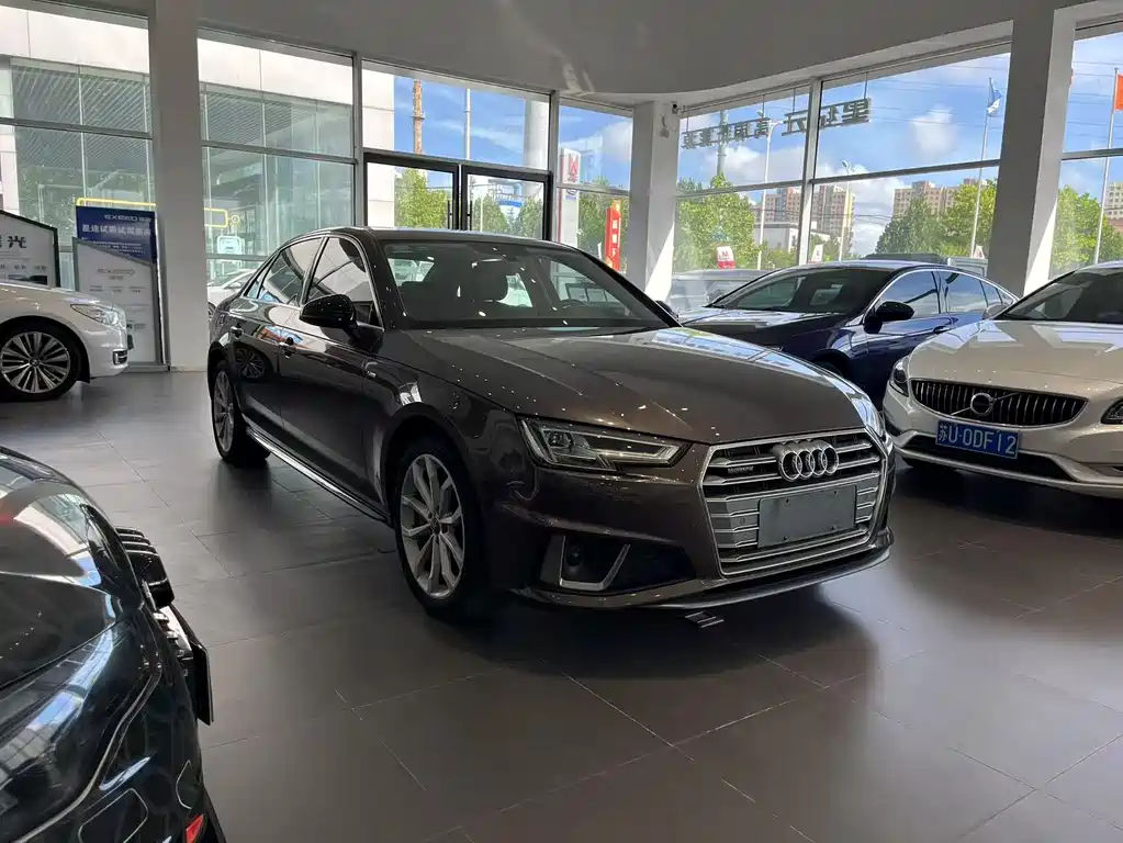 Audi A4L 2019 — фото 3