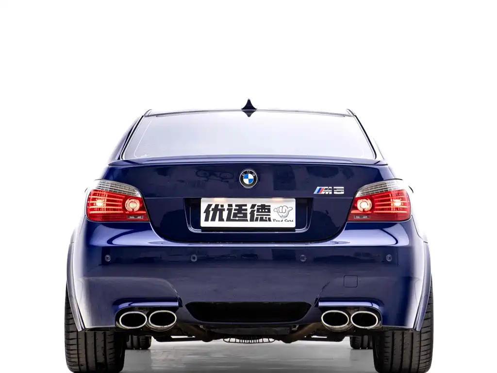 BMW M5 2006 — фото 6