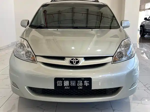 Toyota Sienna 2005