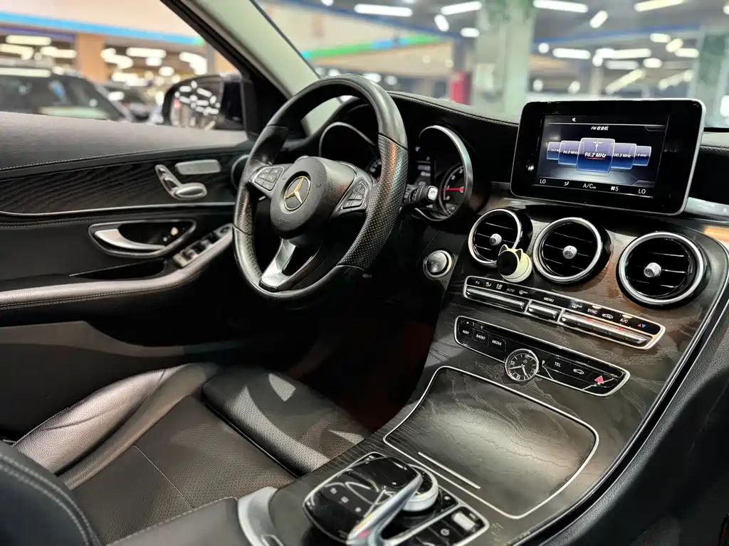 Mercedes-Benz C-Class 2015 — фото 30