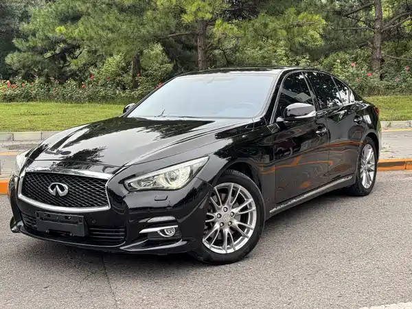 Infiniti Q50L 2016