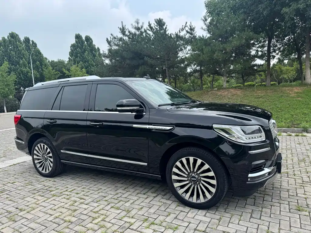 Lincoln Navigator 2021 — фото 3