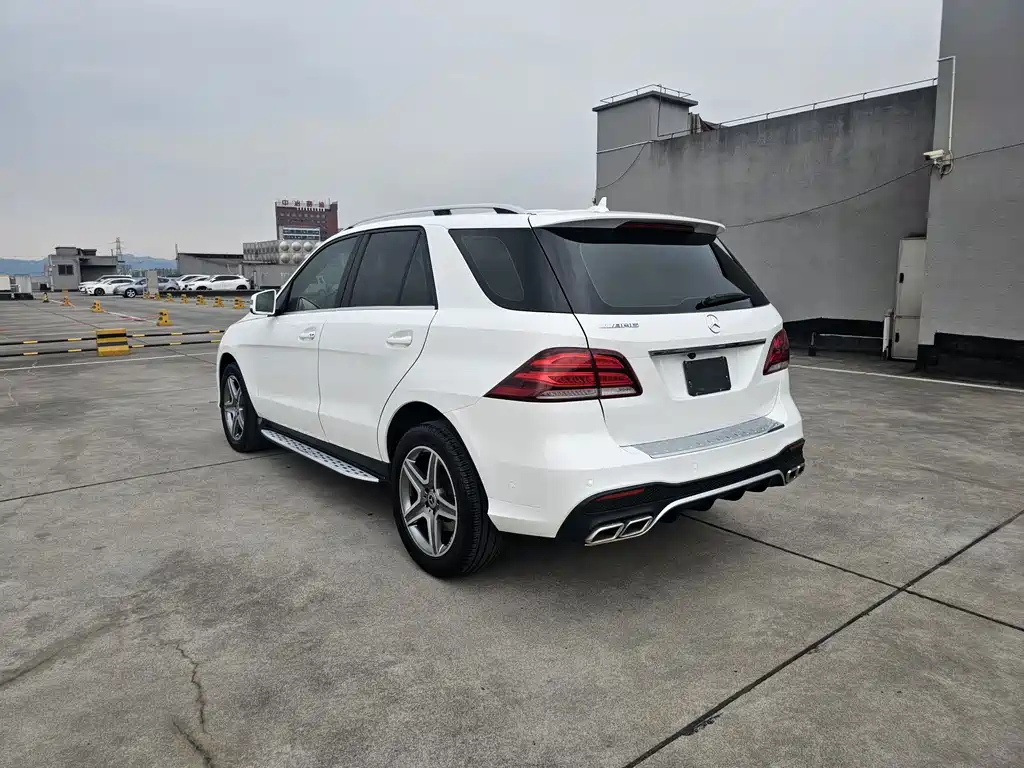Mercedes-Benz M-Class 2015 — фото 7