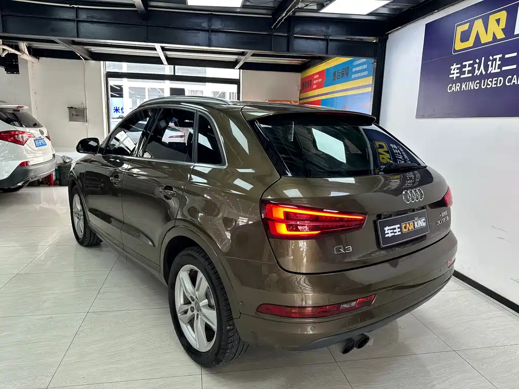 Audi Q3 2016 — фото 20