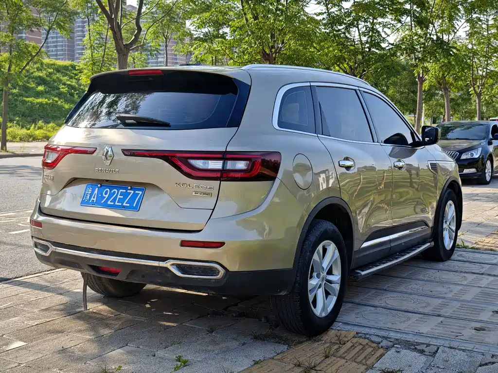 Renault Koleos 2017 — фото 15