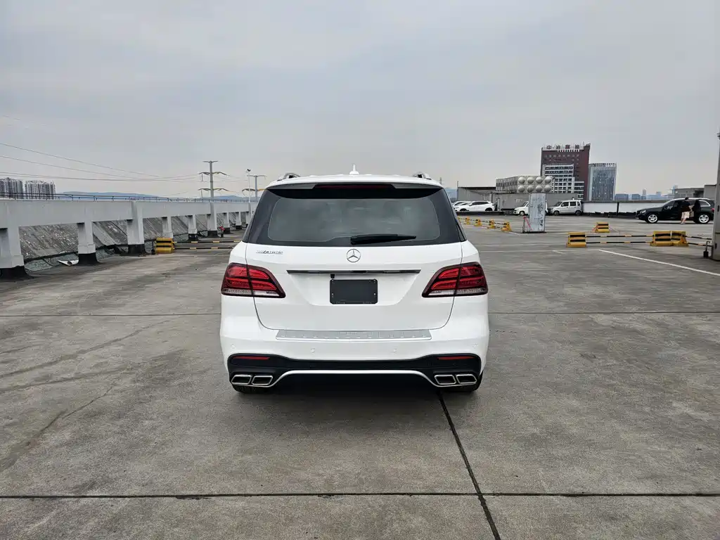 Mercedes-Benz M-Class 2015 — фото 6