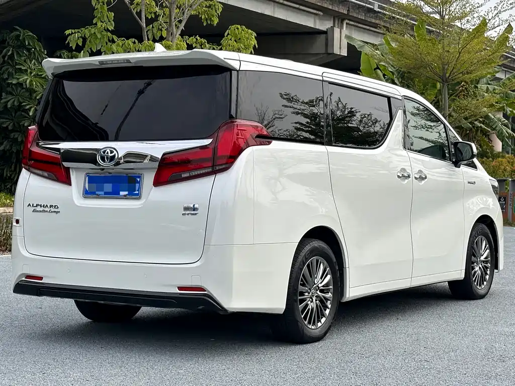Toyota Alphard 2021 — фото 4