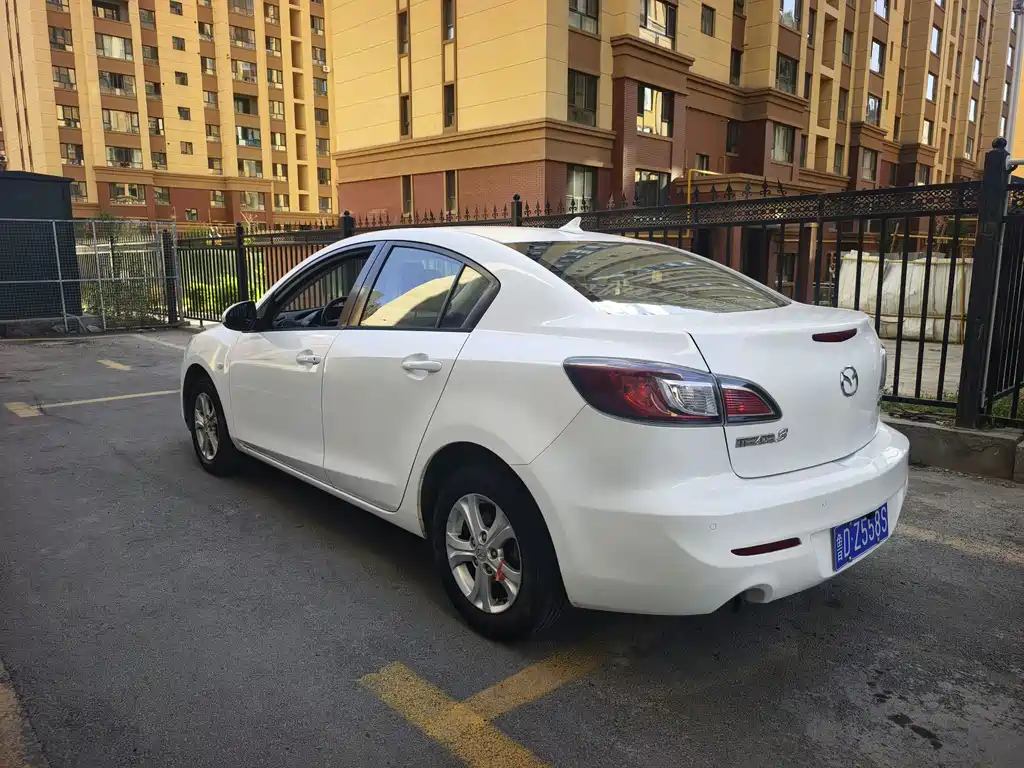Mazda 3 Xingcheng 2014 — фото 9