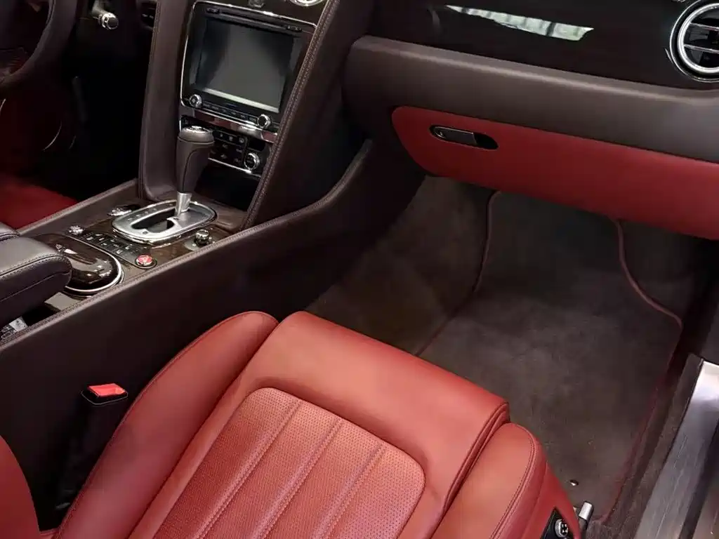 Bentley Continental 2014 — фото 10