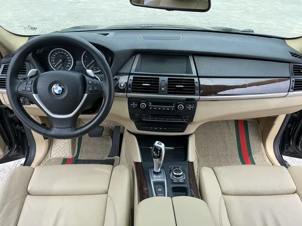 BMW X6 2011 — фото 11