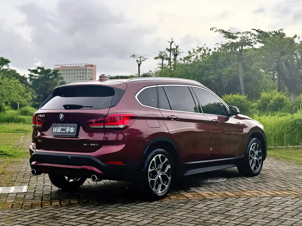 BMW X1 2021 — фото 4