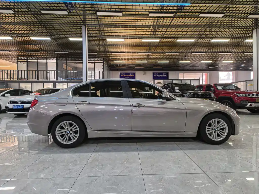 BMW 3 Series 2015 — фото 9