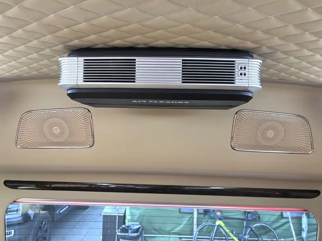 Toyota Coaster 2022 — фото 18