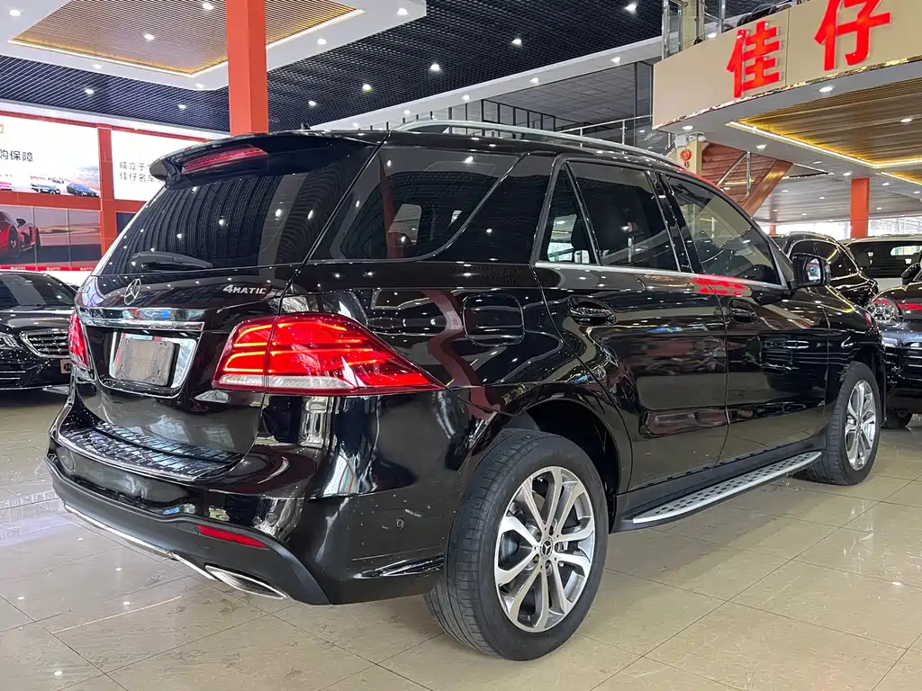 Mercedes-Benz GLE 2017