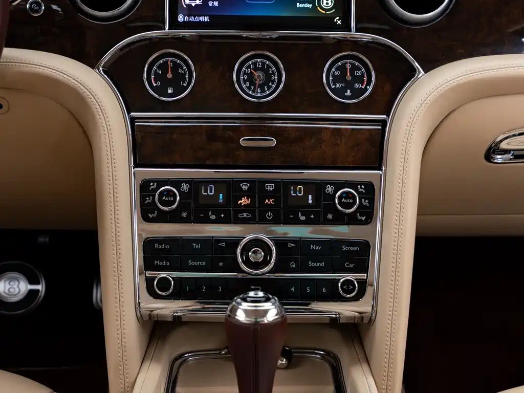 Bentley Mulsanne 2018 — фото 9