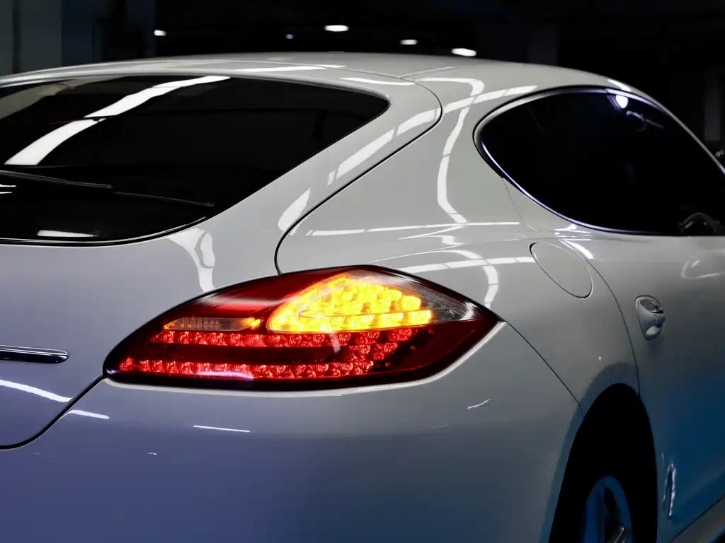 Porsche Panamera 2012 — фото 5