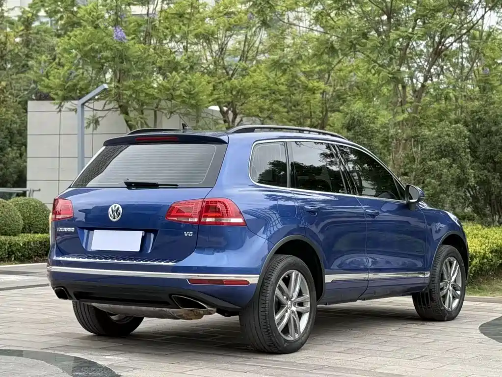 Volkswagen Touareg 2017 — фото 9