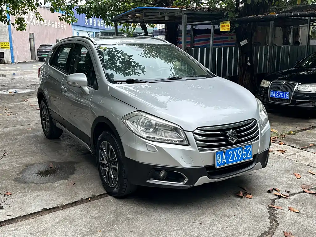 Suzuki S-Cross 2014 — фото 3