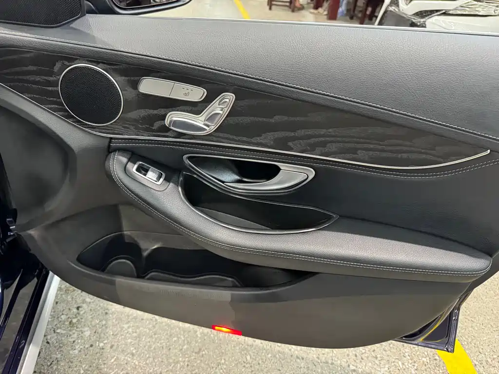 Mercedes-Benz C-Class 2015 — фото 35