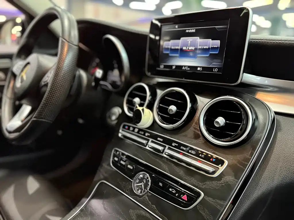 Mercedes-Benz C-Class 2015 — фото 32