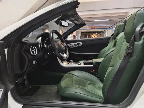 Mercedes-Benz SLC 2016