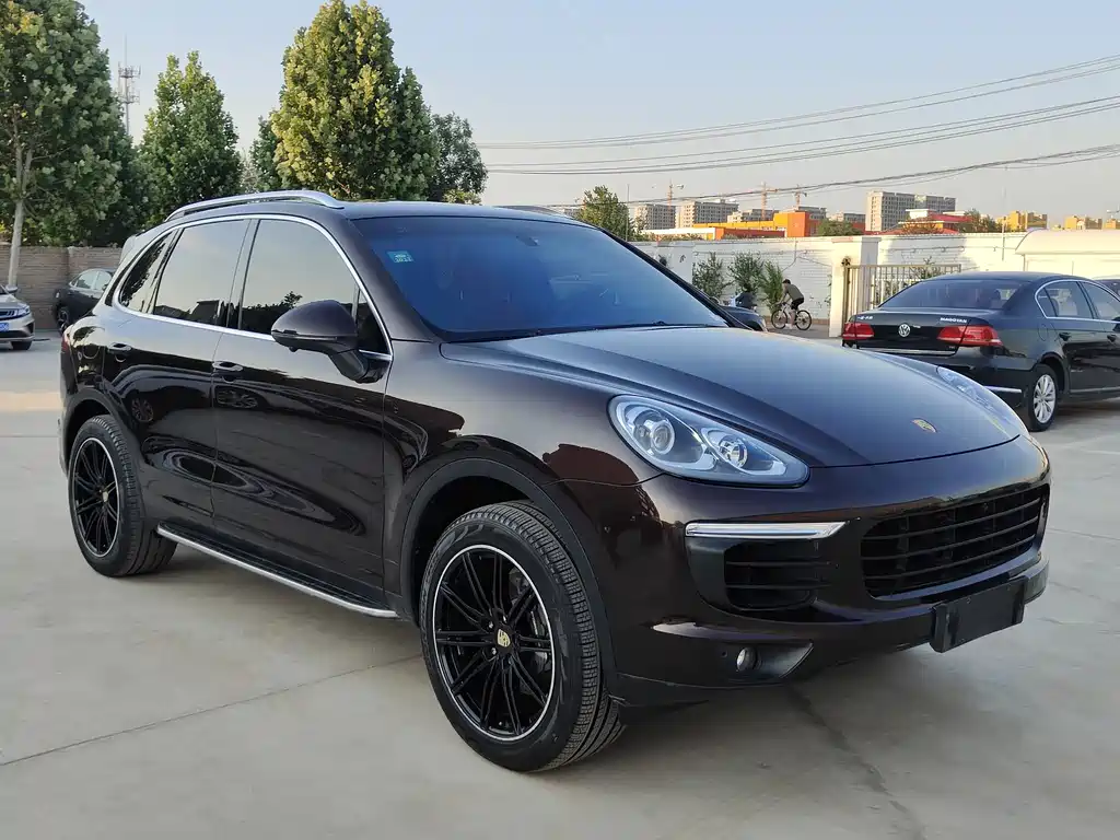 Porsche Cayenne 2016 — фото 2