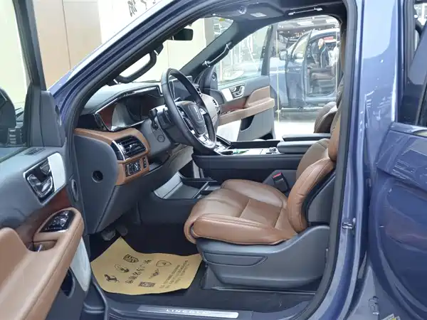 Lincoln Navigator 2022