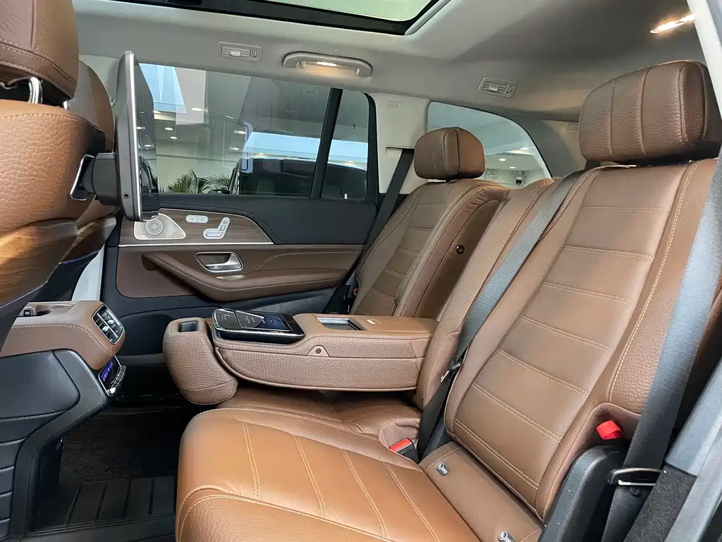 Mercedes-Benz GLS 2024 — фото 10