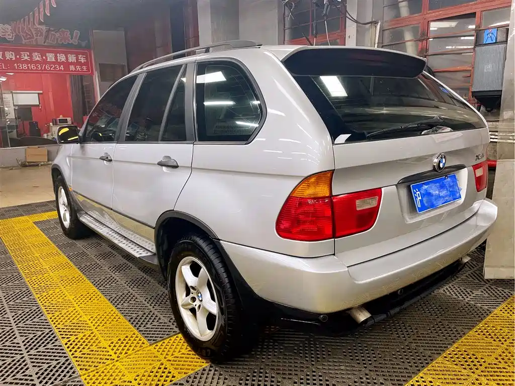 BMW X5 2004 — фото 4