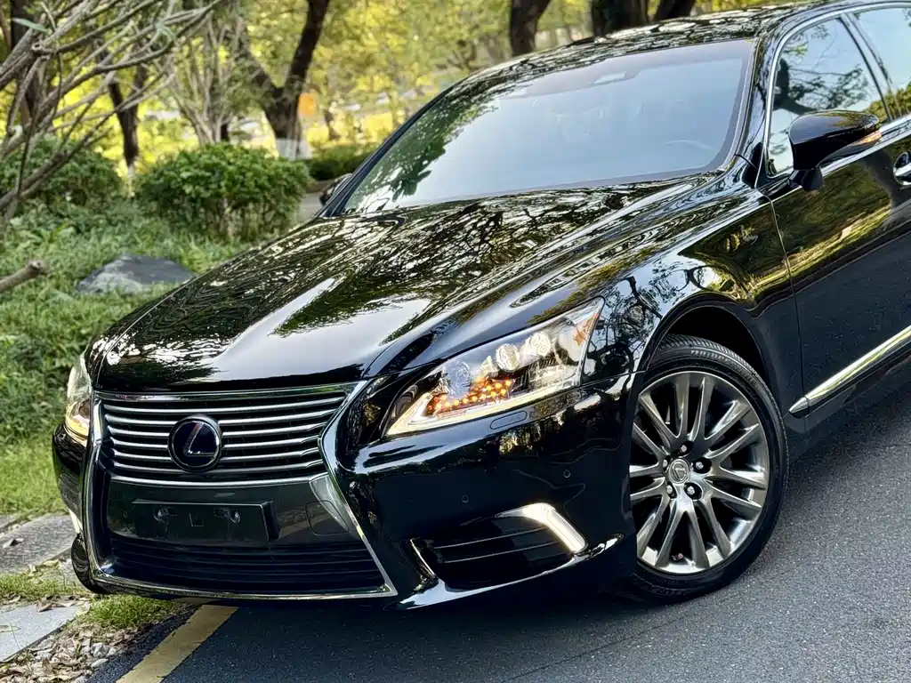 Lexus LS 2013 — фото 4