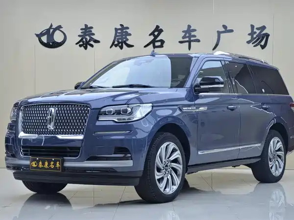 Lincoln Navigator 2022