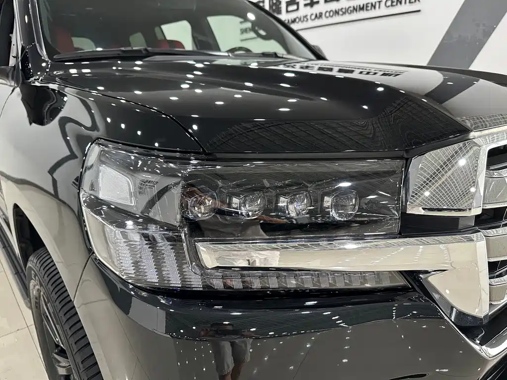 Toyota Land Cruiser 2020 — фото 23