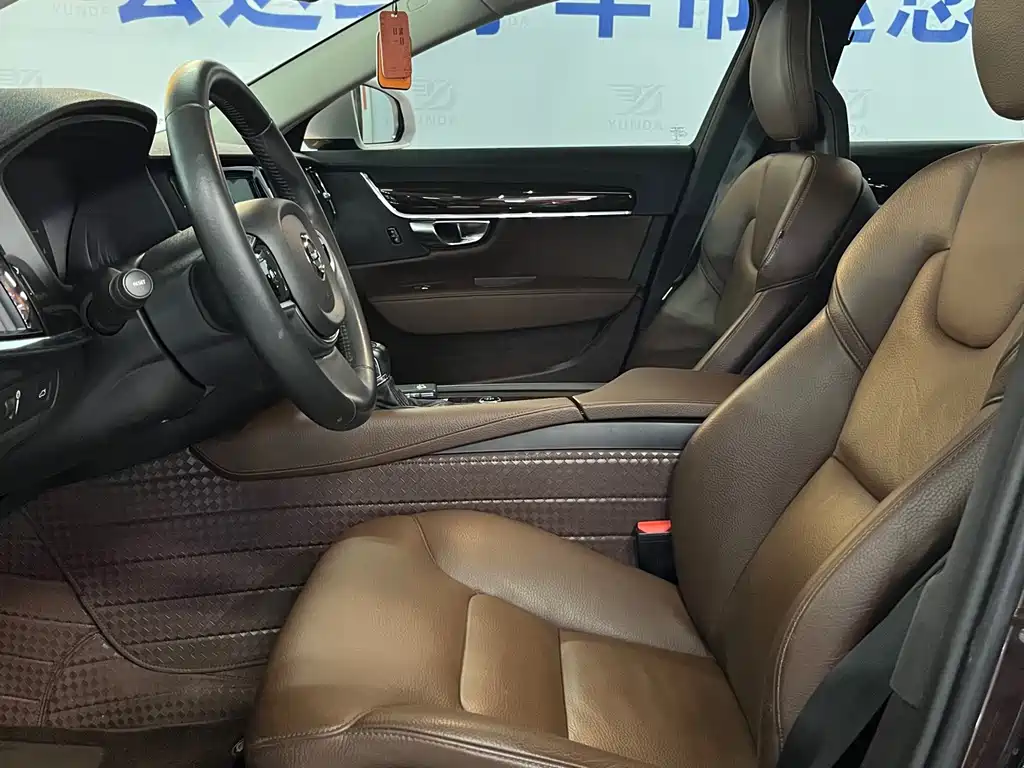 Volvo S90 2018 — фото 10