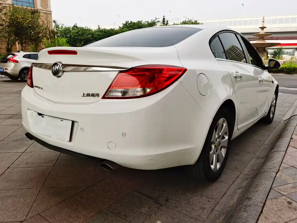 Buick Regal 2013 — фото 11