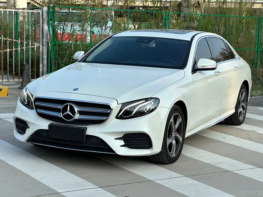 Mercedes-Benz E-Class 2017 — фото 1