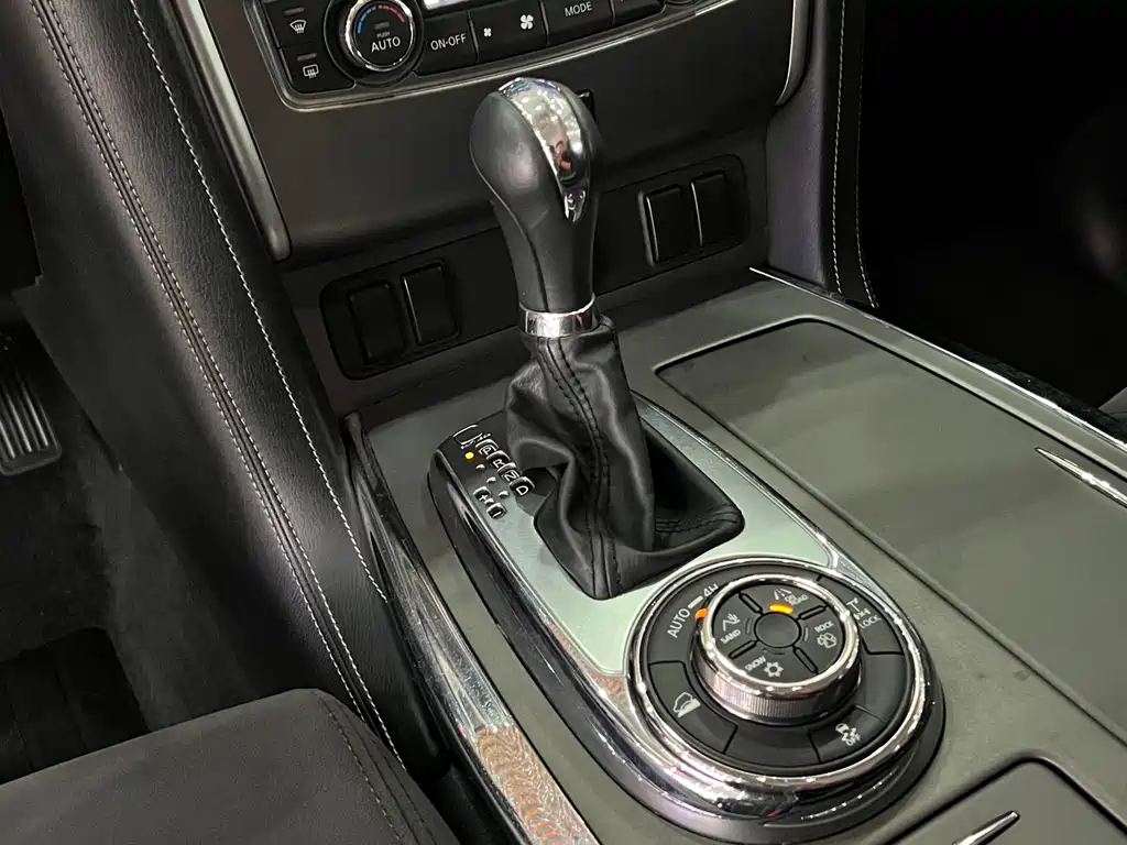 Nissan Patrol 2020 — фото 12