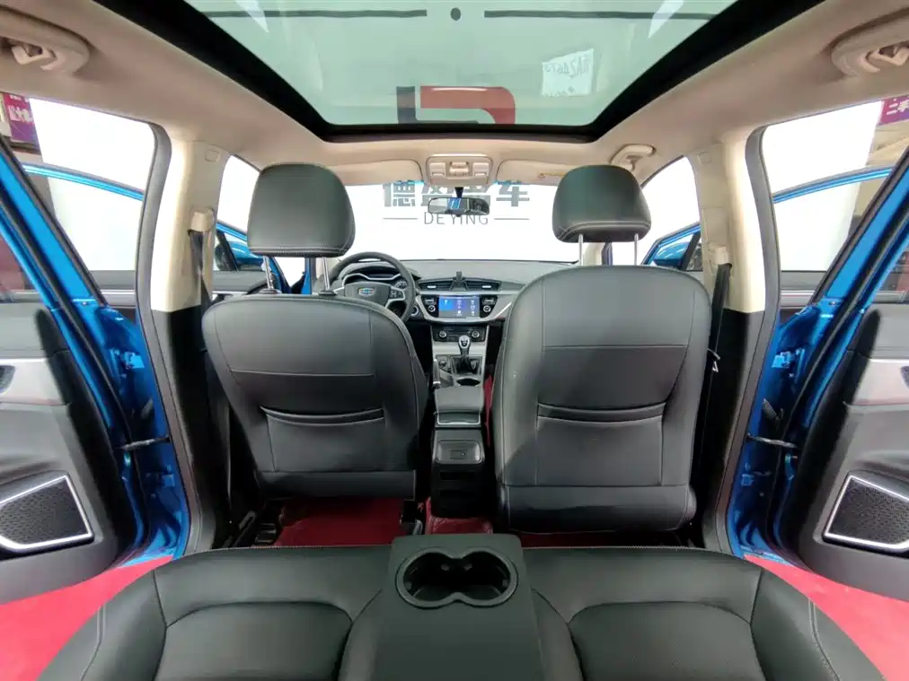 Geely Emgrand GS 2018 — фото 16