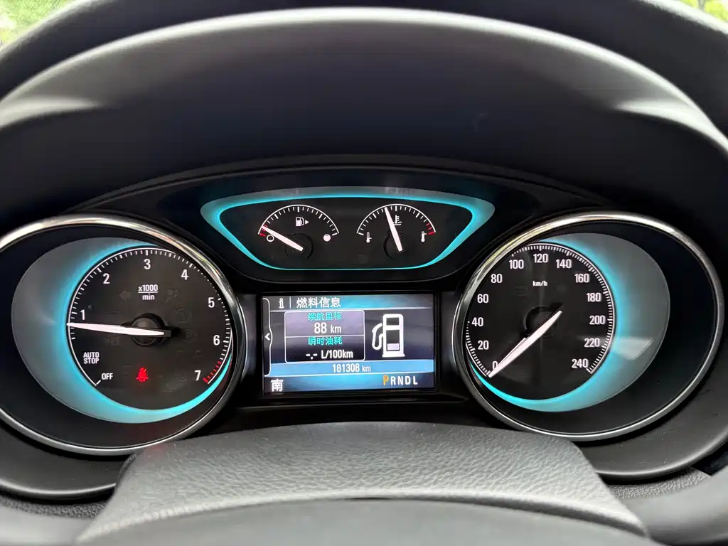 Buick Envision Plus 2016 — фото 19