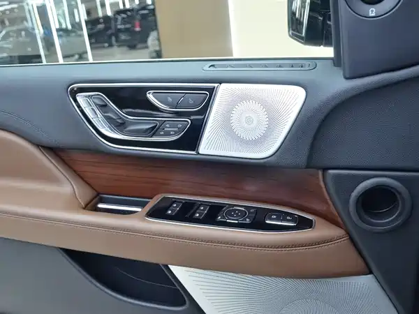Lincoln Navigator 2022