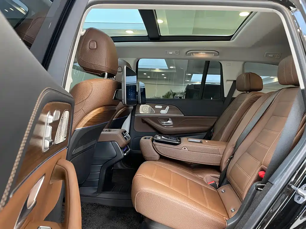 Mercedes-Benz GLS 2024 — фото 11