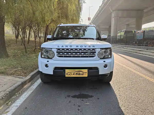 Land Rover Discovery 2012