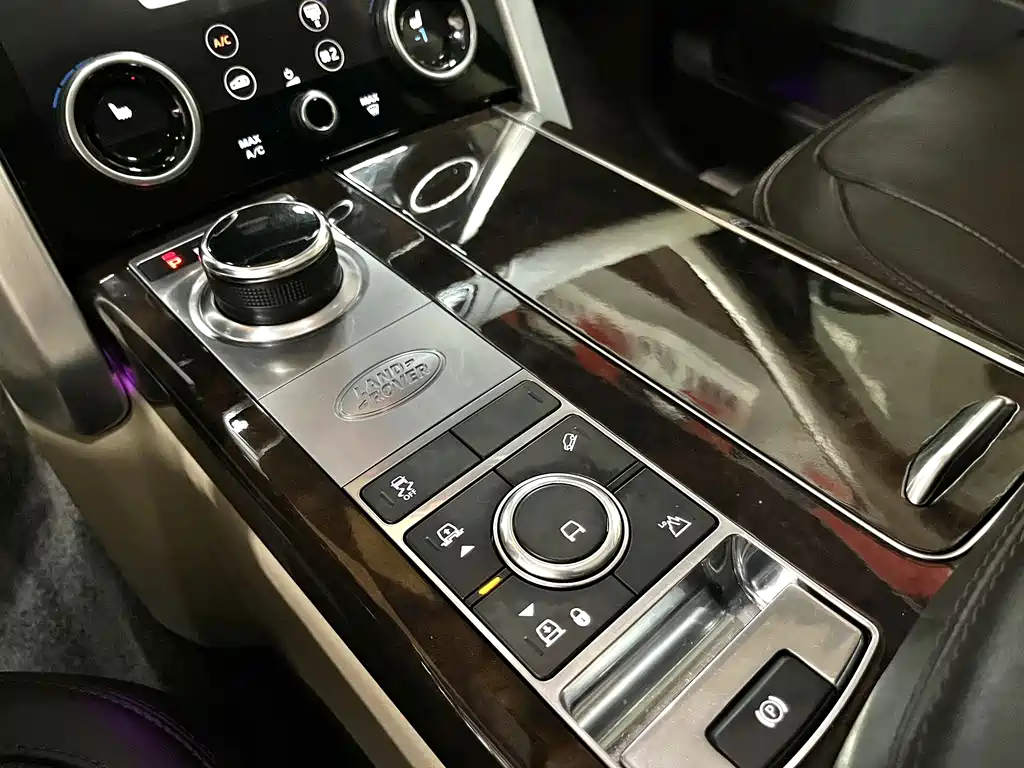 Land Rover Range Rover 2021 — фото 10