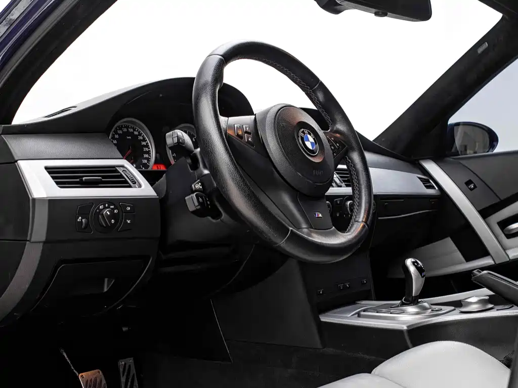 BMW M5 2006 — фото 10