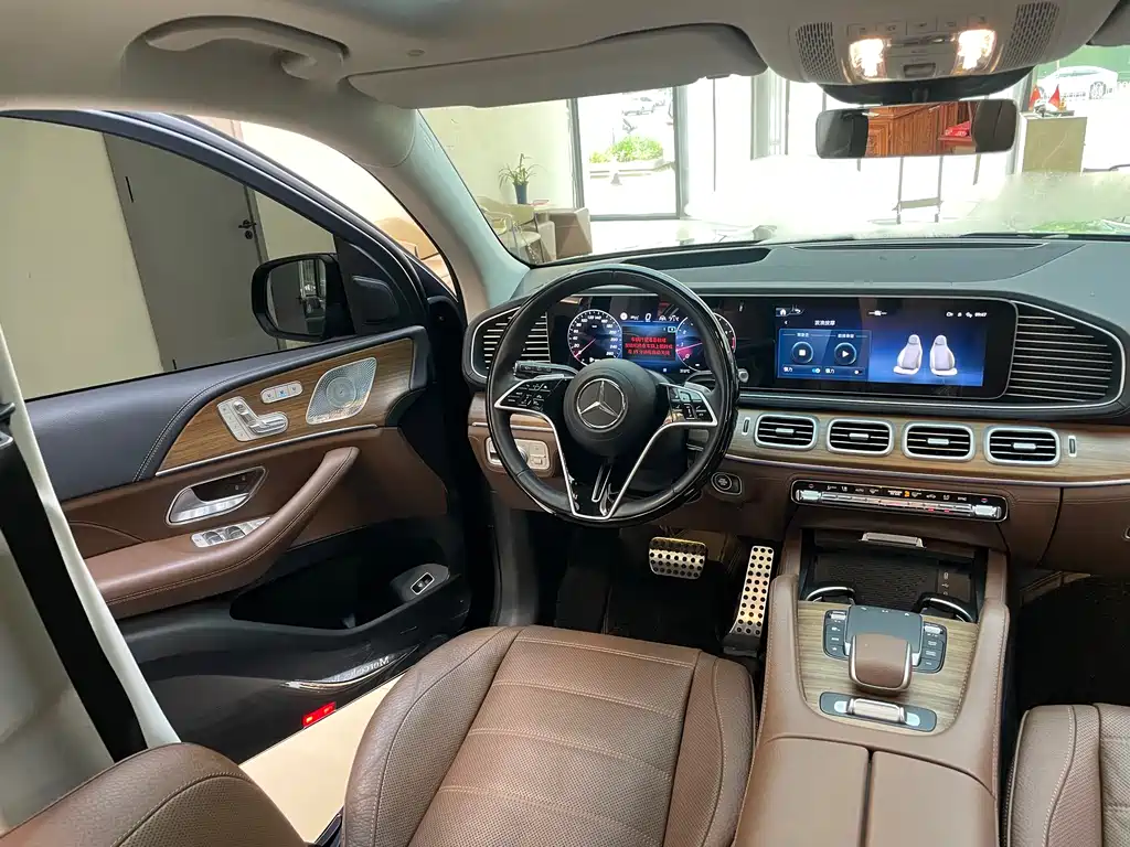 Mercedes-Benz GLS 2024 — фото 16